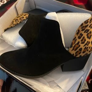 Open ankle black and leopard bootie